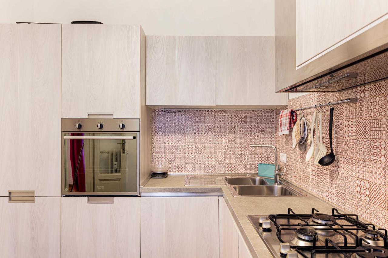 Restayled Chic Apartement- Via Ozieri Milan Exterior photo